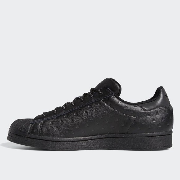 Pharrell Williams x adidas Superstar Triple Black - Picture 6 of 10